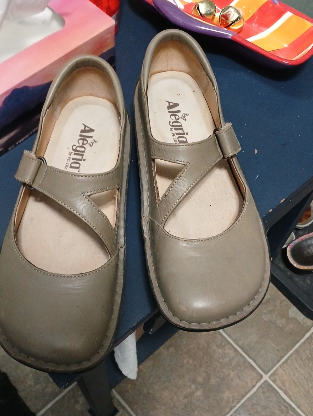 ALEGRIA by PG LITE Women's Mary Jane Shoes Tan Stone LEATHER Size 38
